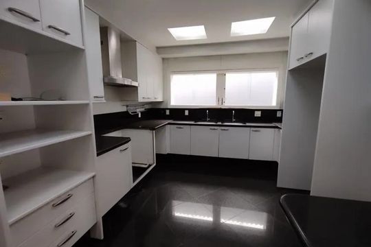 Casa para alugar com 3 quartos, 104m² em Cidade Nova, Belo Horizonte