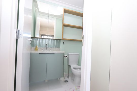 Banheiro da Suíte de apartamento para alugar com 1 quarto, 30m² em Vila Prudente, São Paulo