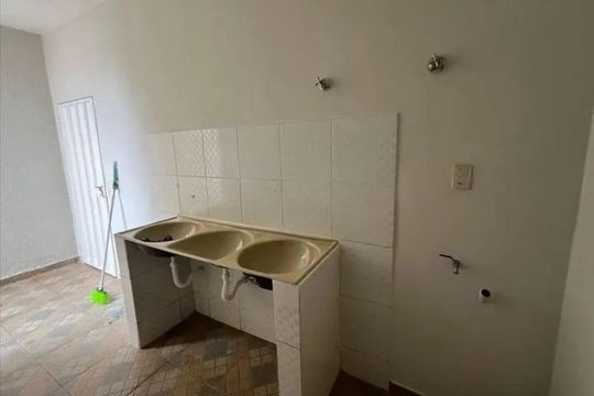 Casa para alugar com 2 quartos, 65m² em Santa Ines, Belo Horizonte