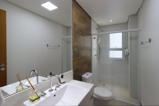 Banheiro Social de apartamento à venda com 4 quartos, 181m² em Campestre, Santo André