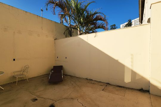 Quintal de casa de condomínio à venda com 3 quartos, 120m² em Vila Graff, Jundiaí