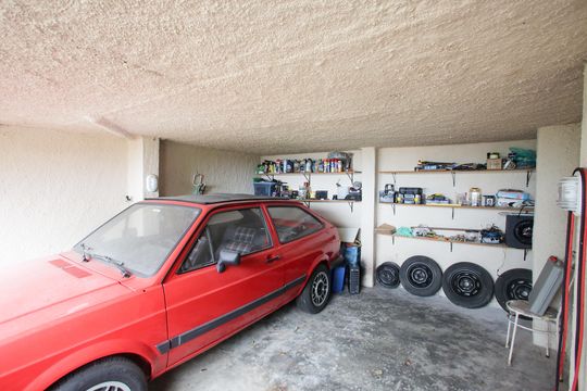 Garagem de casa de condomínio à venda com 3 quartos, 450m² em Taquara, Rio de Janeiro