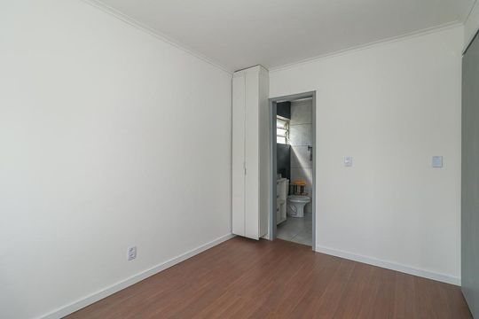 Quarto de apartamento à venda com 1 quarto, 32m² em Petrópolis, Porto Alegre