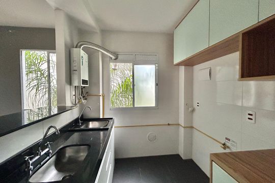 Cozinha de apartamento à venda com 2 quartos, 40m² em Canudos, Novo Hamburgo