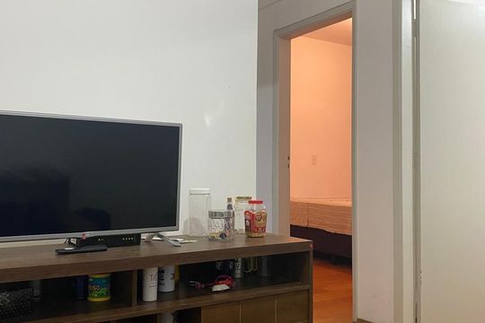 Detalhe Sala de apartamento para alugar com 2 quartos, 54m² em Centro, Campinas
