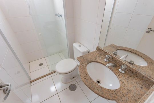 Banheiro Social de apartamento para alugar com 2 quartos, 47m² em Jardim Celeste, São Paulo