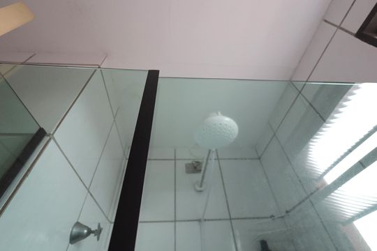 Banheiro Social de apartamento para alugar com 2 quartos, 48m² em Parque Erasmo Assunção, Santo André