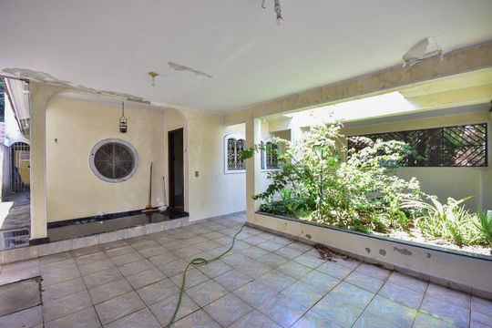 Garagem de casa à venda com 4 quartos, 302m² em Vila Praia, São Paulo