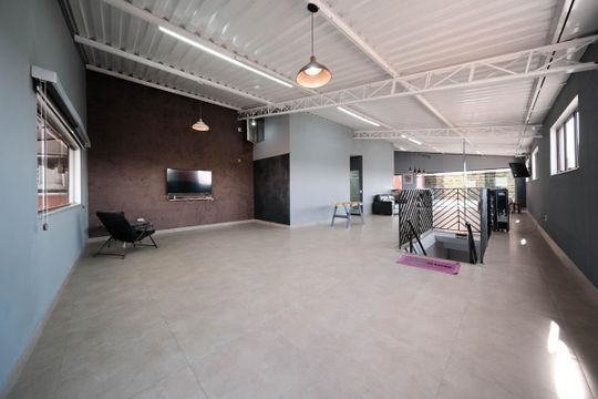 Casa para alugar com 1 quarto, 250m² em Vila Talarico, São Paulo