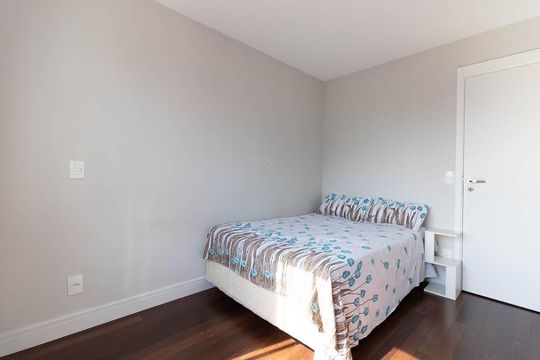 Suíte de apartamento à venda com 3 quartos, 74m² em Vila Nair, São Paulo