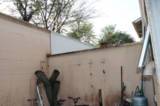 Área Externa de casa de condomínio para alugar com 3 quartos, 110m² em Jardim Passargada I, Cotia