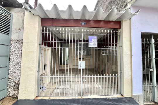 Fachada de casa para alugar com 2 quartos, 75m² em Vila Santa Catarina, São Paulo