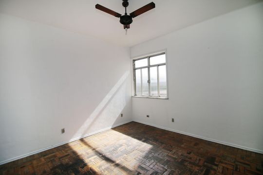 Sala de apartamento para alugar com 2 quartos, 90m² em Vicente de Carvalho, Rio de Janeiro