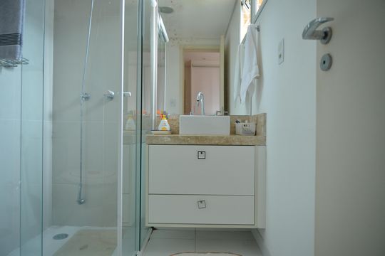 Banheiro da Suíte 2 de apartamento à venda com 3 quartos, 122m² em Jardim, Santo André