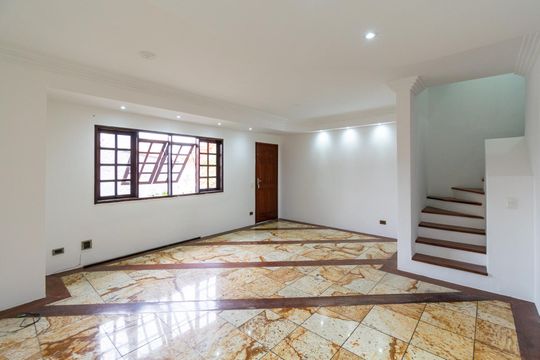 Sala de casa de condomínio à venda com 3 quartos, 225m² em Vila do Encontro, São Paulo