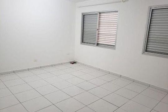 Casa à venda com 3 quartos, 200m² em Vila Santo Estefano, São Paulo