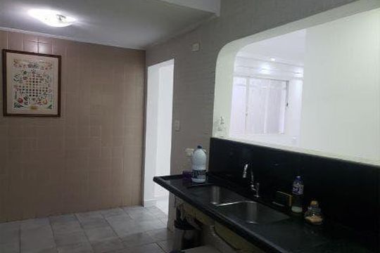 Casa à venda com 3 quartos, 200m² em Vila Santo Estefano, São Paulo