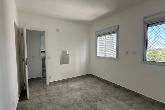 Quarto 1 de apartamento para alugar com 2 quartos, 55m² em Vila Militar, Barueri