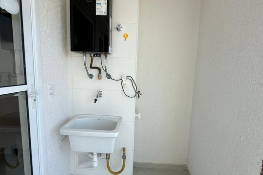 Área de Serviço de apartamento para alugar com 2 quartos, 55m² em Vila Militar, Barueri