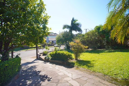 Quintal de casa à venda com 3 quartos, 837m² em Santo Afonso, Novo Hamburgo