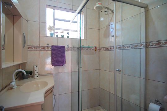 Banheiro 2 de casa à venda com 3 quartos, 837m² em Santo Afonso, Novo Hamburgo
