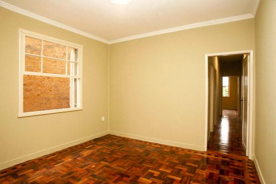 Apartamento à venda com 3 quartos, 85m² em Centro Histórico, Porto Alegre