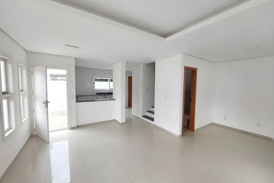 Casa para alugar com 2 quartos, 75m² em Estrela do Oriente, Belo Horizonte