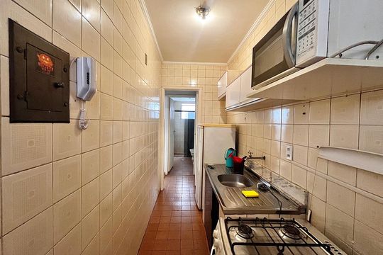 Cozinha de apartamento à venda com 1 quarto, 48m² em Botafogo, Campinas