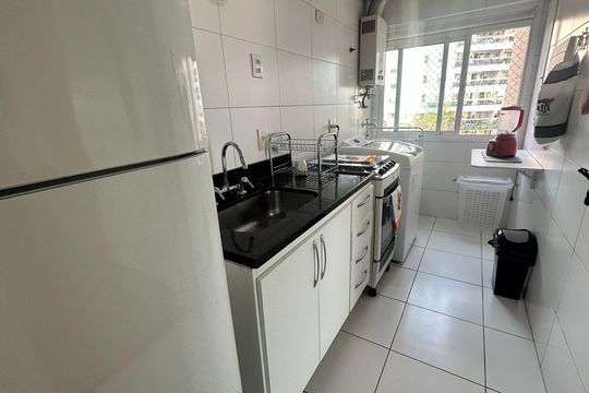 Cozinha de apartamento à venda com 2 quartos, 78m² em Barra da Tijuca, Rio de Janeiro