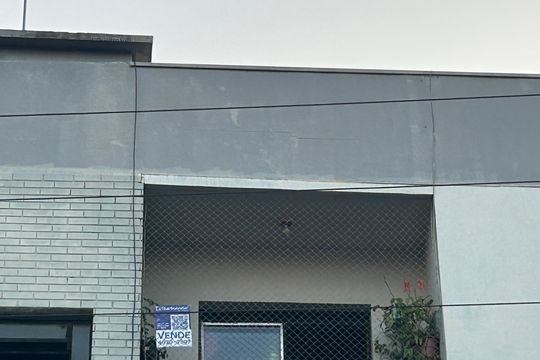 Placa de apartamento à venda com 2 quartos, 65m² em Rio Branco, Novo Hamburgo