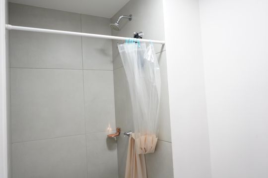 Banheiro Social de apartamento à venda com 2 quartos, 70m² em Brás, São Paulo