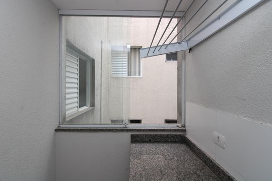 Área de Serviço de apartamento para alugar com 2 quartos, 42m² em Jardim Maringa, São Paulo