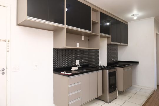 Cozinha de apartamento à venda com 2 quartos, 51m² em José Bonifácio, São Paulo