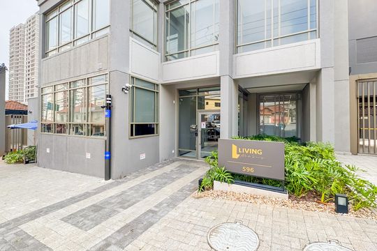 Fachada de apartamento à venda com 2 quartos, 72m² em Vila Dom Pedro I, São Paulo