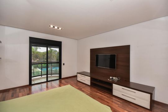 Suíte 1 de apartamento para alugar com 3 quartos, 191m² em Vila Suzana, São Paulo