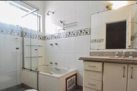 Casa à venda com 4 quartos, 635m² em Jardim Marajoara, São Paulo