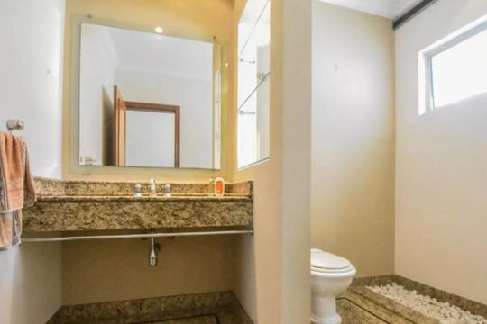 Casa à venda com 4 quartos, 635m² em Jardim Marajoara, São Paulo