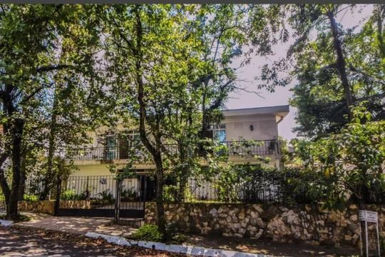 Casa à venda com 4 quartos, 635m² em Jardim Marajoara, São Paulo
