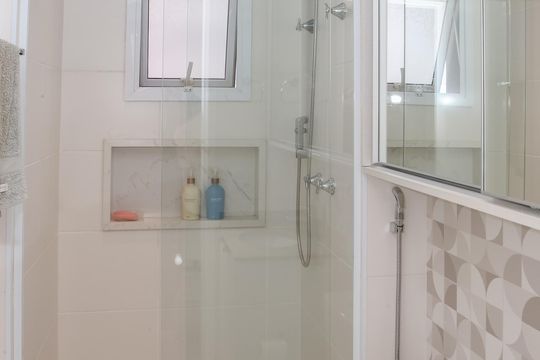 Banheiro da Suíte de apartamento à venda com 2 quartos, 69m² em Parque Industrial Tomas Edson, São Paulo