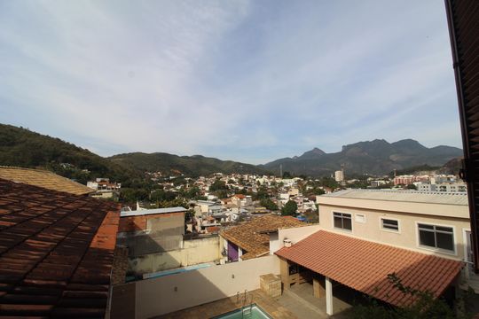 Quarto 3 - Vista de casa para alugar com 6 quartos, 599m² em Pechincha, Rio de Janeiro