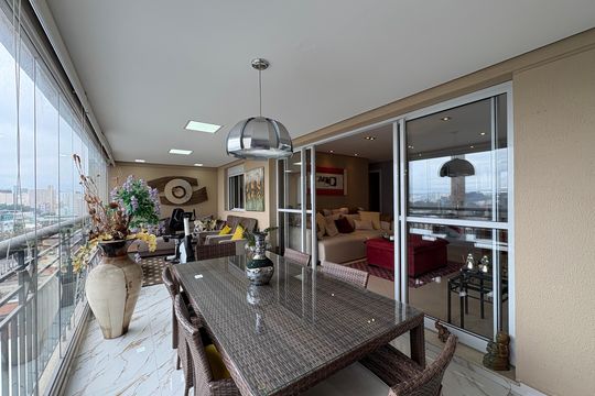 Sacada de casa à venda com 3 quartos, 167m² em Jardim, Santo André