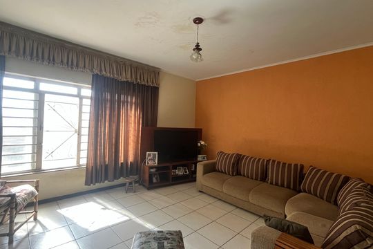 Sala de casa à venda com 3 quartos, 260m² em Parque Taquaral, Campinas