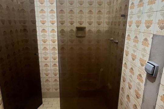 Banheiro da Suíte de casa à venda com 3 quartos, 260m² em Parque Taquaral, Campinas