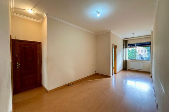 Sala de apartamento à venda com 2 quartos, 75m² em Laranjeiras, Rio de Janeiro