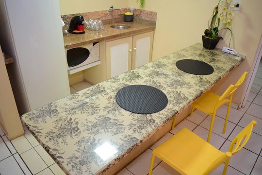 Cozinha de apartamento para alugar com 1 quarto, 48m² em Centro, Ribeirão Preto