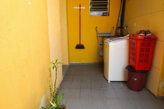 Área de Serviço de casa à venda com 3 quartos, 133m² em Jardim Miriam, São Paulo