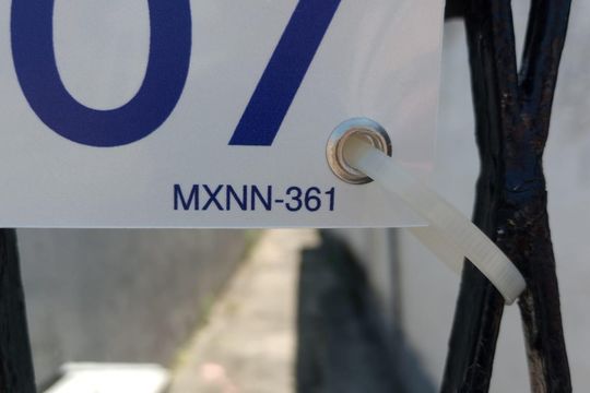 Código da Placa de casa para alugar com 1 quarto, 90m² em Taquara, Rio de Janeiro
