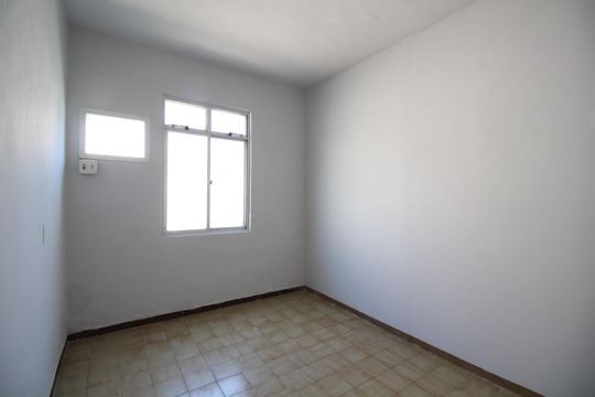 Quarto de casa para alugar com 1 quarto, 90m² em Taquara, Rio de Janeiro