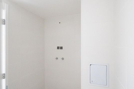 Banheiro Social de kitnet/studio à venda com 1 quarto, 28m² em Vila Clementino, São Paulo