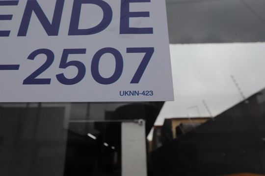 Placa de apartamento para alugar com 2 quartos, 45m² em Vila Fernandes, São Paulo